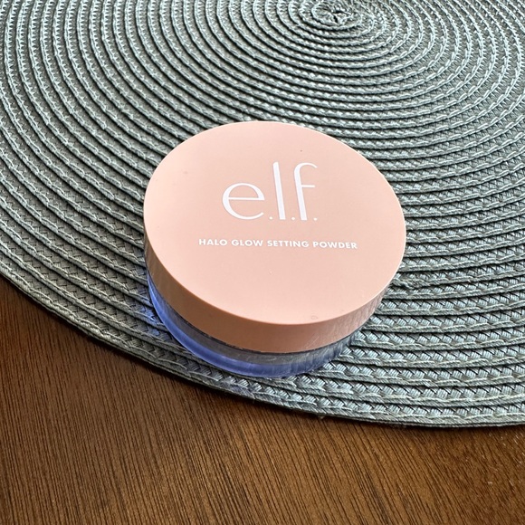 Elf halo glow setting powder - Picture 1 of 1